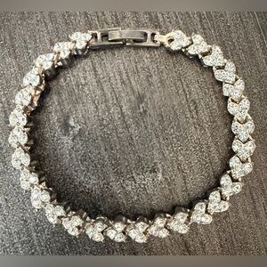 Dazzling Vintage Bracelet with Rhinestone Accents